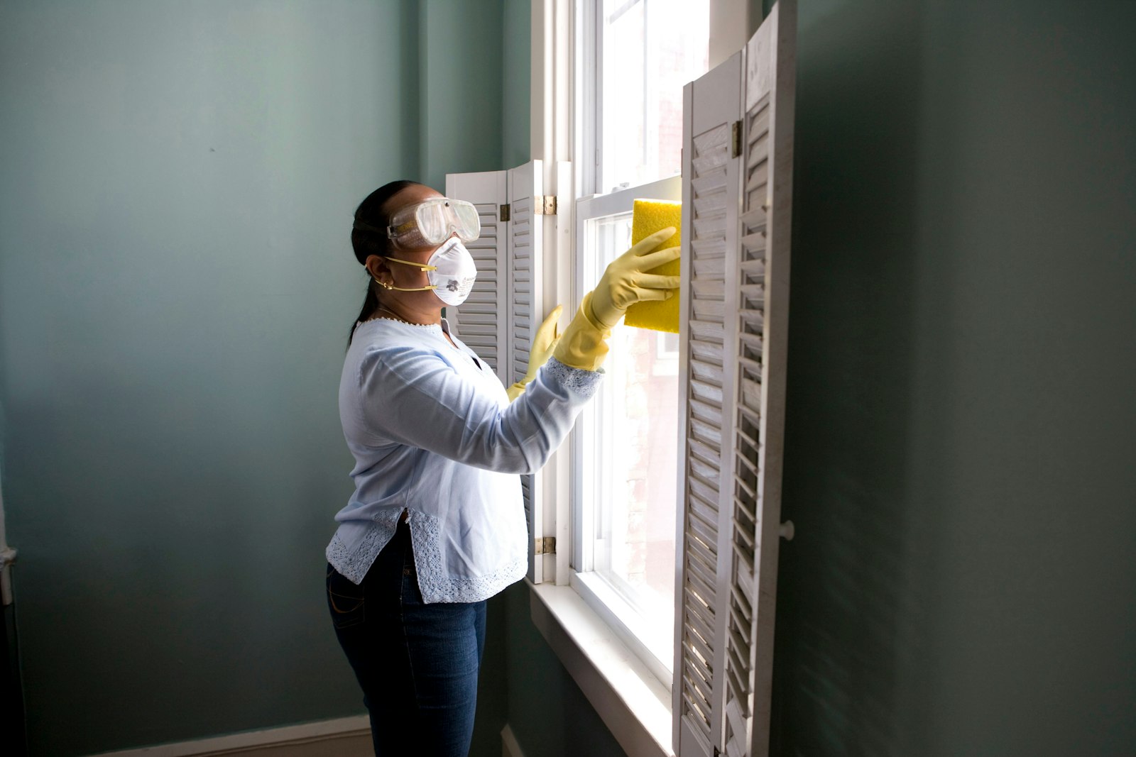 House washing and gutter cleaning